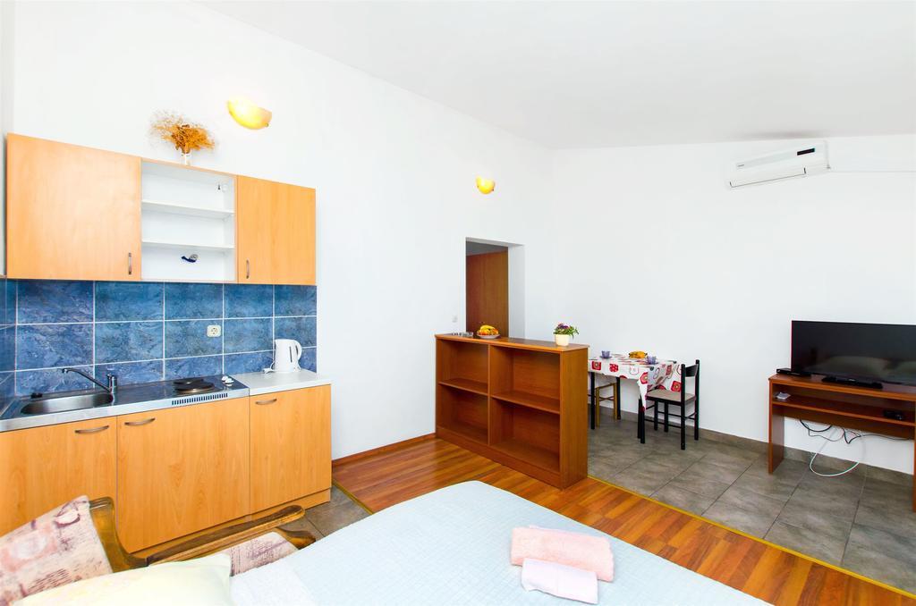 Apartments Tomislav Exterior foto